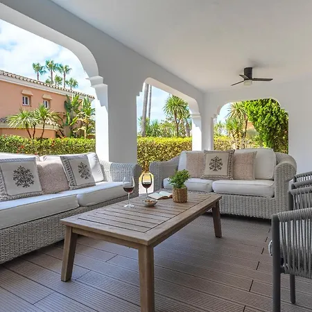 Genteel Venalmar Terrace Estepona