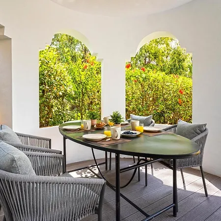 Genteel Venalmar Terrace Estepona