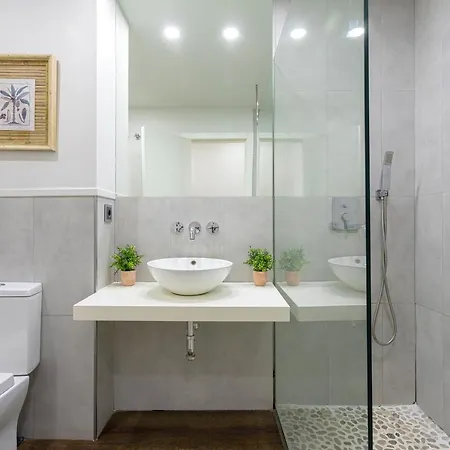 Genteel Venalmar Terrace Apartment