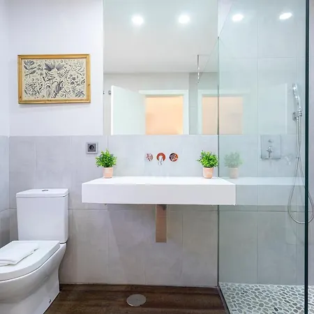 Genteel Venalmar Terrace Apartment